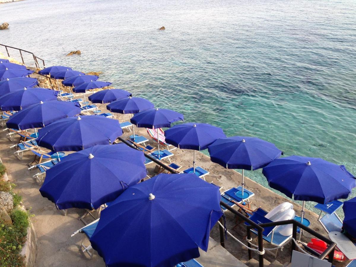 Hotel Villa Ombrosa Портоферрайо Екстер'єр фото
