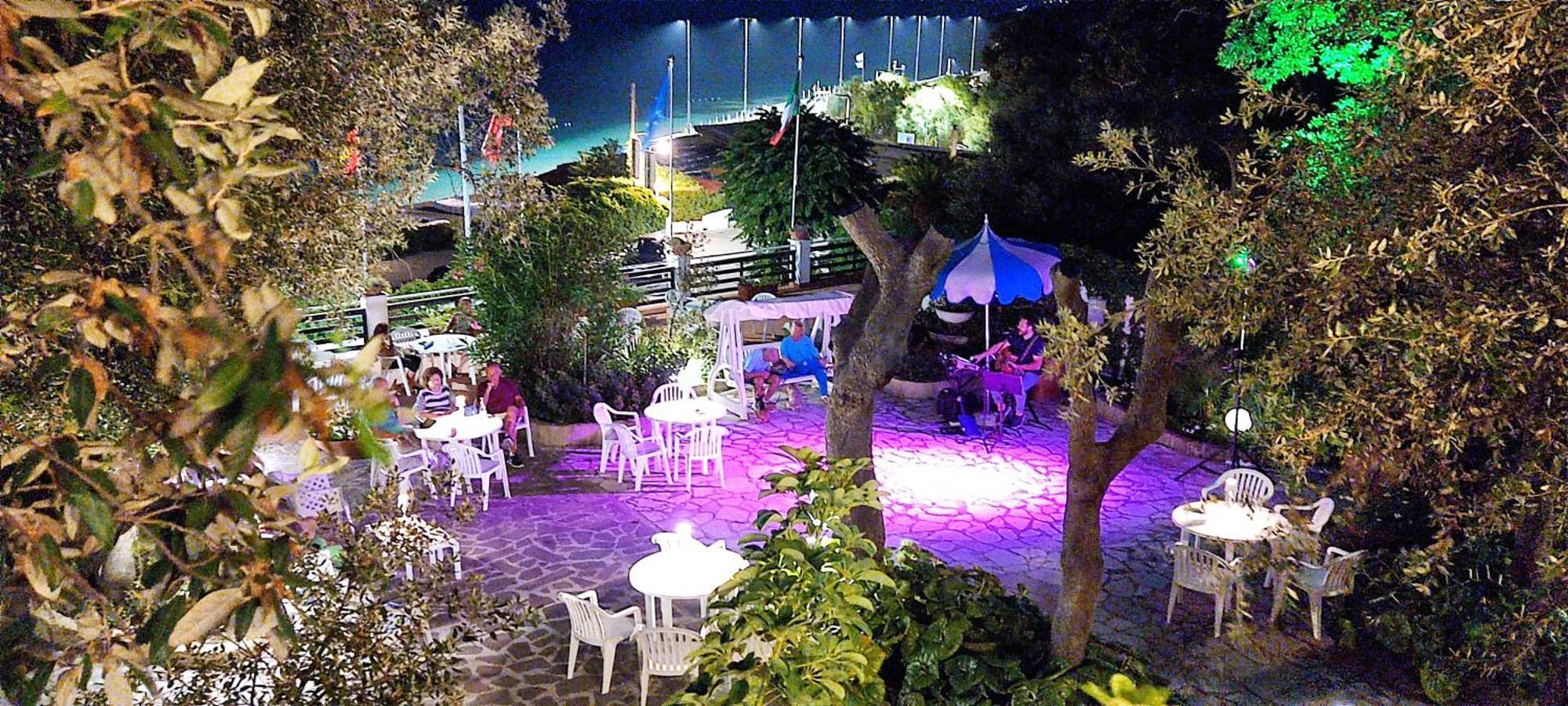 Hotel Villa Ombrosa Портоферрайо Екстер'єр фото